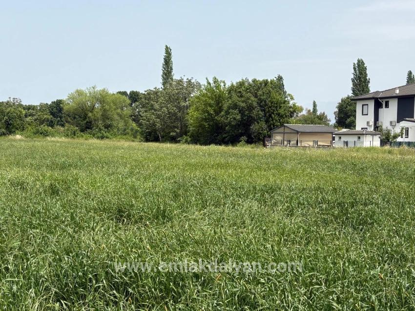 Land Zu verkaufen in Okçular Bz. Ortaca - Gehäuse-Zonierung - 2.100 m²