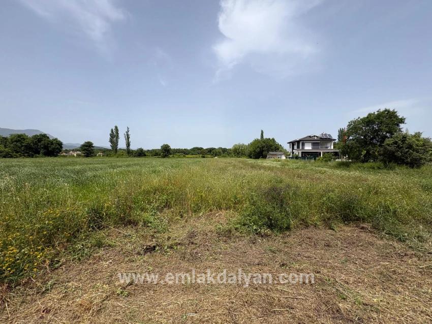 Land Zu verkaufen in Okçular Bz. Ortaca - Gehäuse-Zonierung - 2.390 m²