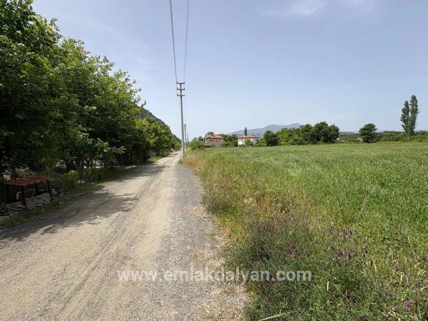 Land Zu verkaufen in Okçular Bz. Ortaca - Gehäuse-Zonierung - 2.390 m²