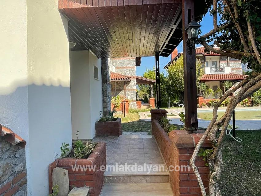 3+1-Zimmer Villa Zu verkaufen in Dalyan Bz. Ortaca - 345 m²