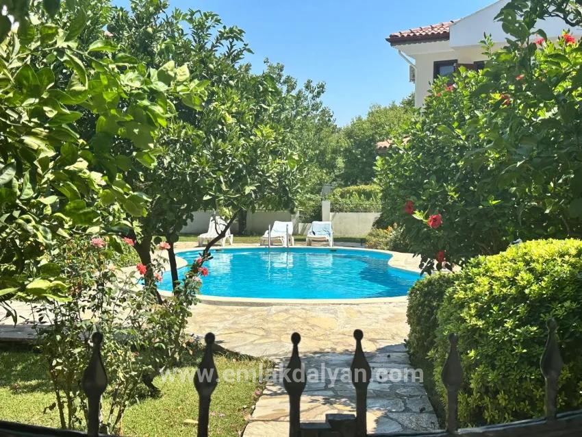 2+1-Zimmer Villa Zu verkaufen in Dalyan Bz. Ortaca - 250 m²