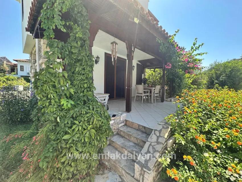 2+1-Zimmer Villa Zu verkaufen in Dalyan Bz. Ortaca - 250 m²
