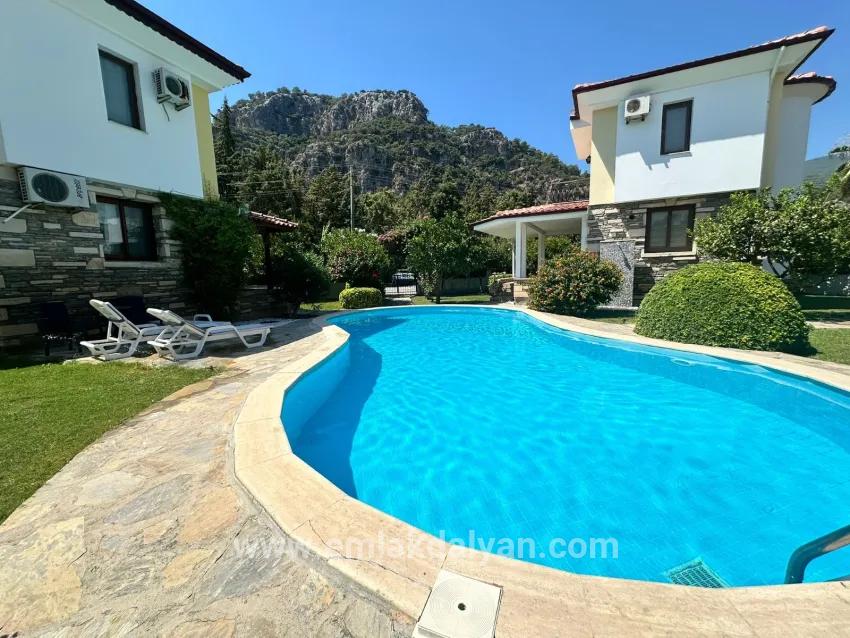 2+1-Zimmer Villa Zu verkaufen in Dalyan Bz. Ortaca - 250 m²