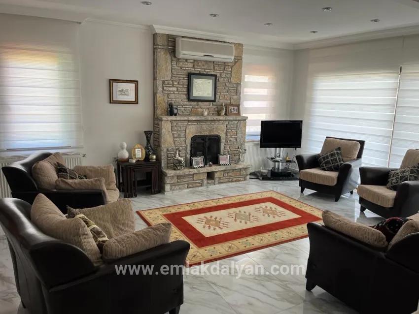 4+1-Zimmer Villa Zu verkaufen in Dalyan Bz. Ortaca - 880 m²