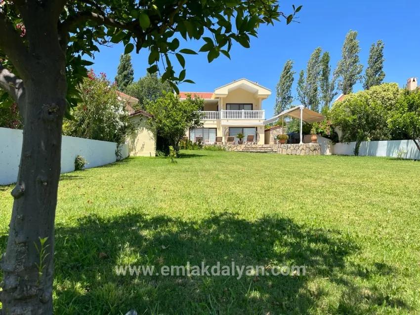 4+1-Zimmer Villa Zu verkaufen in Dalyan Bz. Ortaca - 880 m²