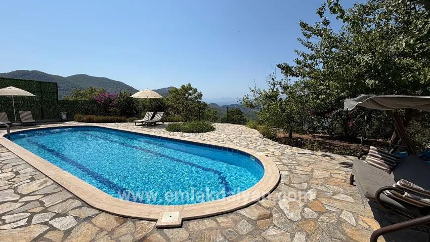 4+1-Zimmer Villa Zu verkaufen in Gökbel Bz. Ortaca - 992 m²