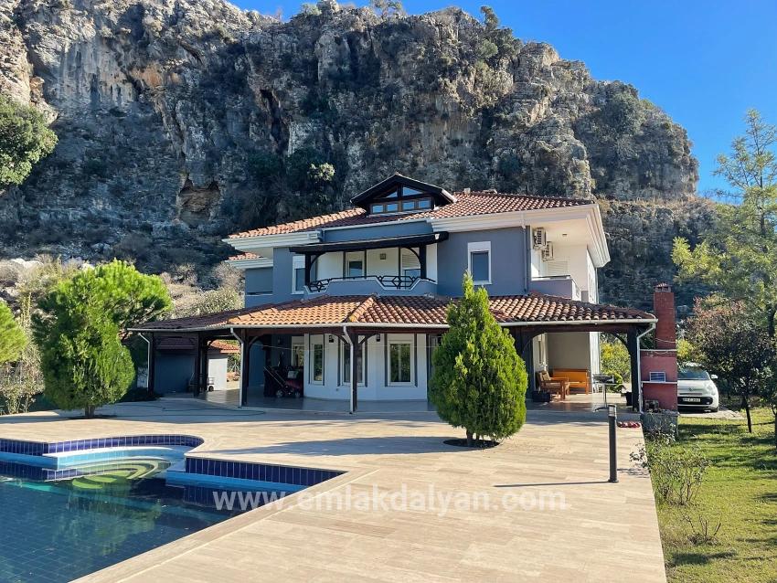 5+2-Zimmer Villa Zu verkaufen in Dalyan Bz. Ortaca - 6.000 m²