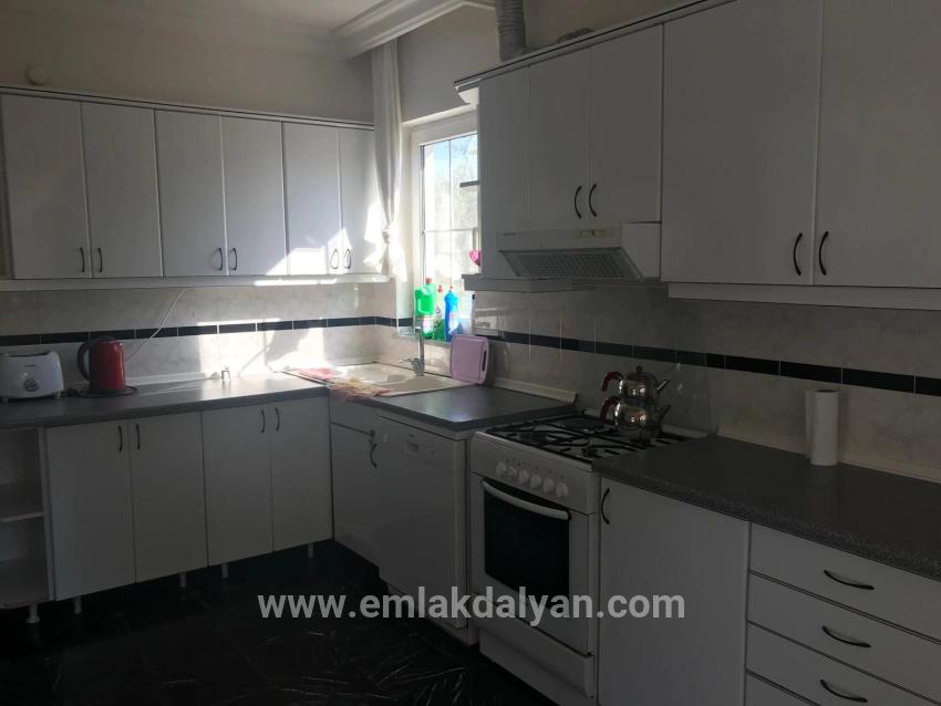 4+1-Zimmer Villa Zu verkaufen in Dalyan Bz. Ortaca - 1.000 m²