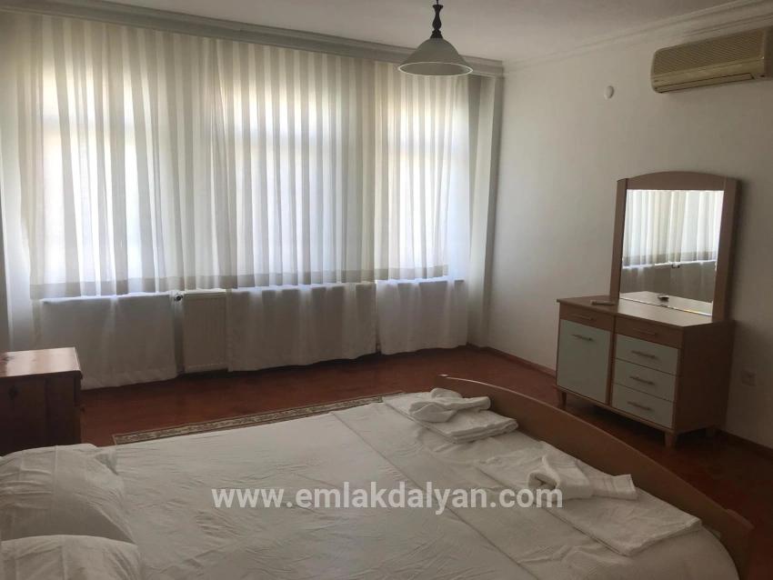 4+1-Zimmer Villa Zu verkaufen in Dalyan Bz. Ortaca - 1.000 m²