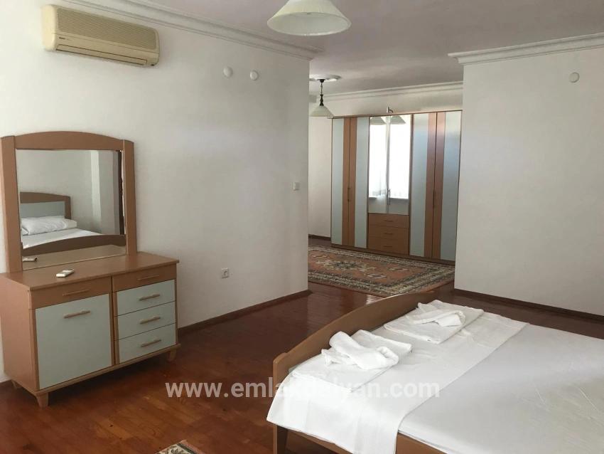 4+1-Zimmer Villa Zu verkaufen in Dalyan Bz. Ortaca - 1.000 m²