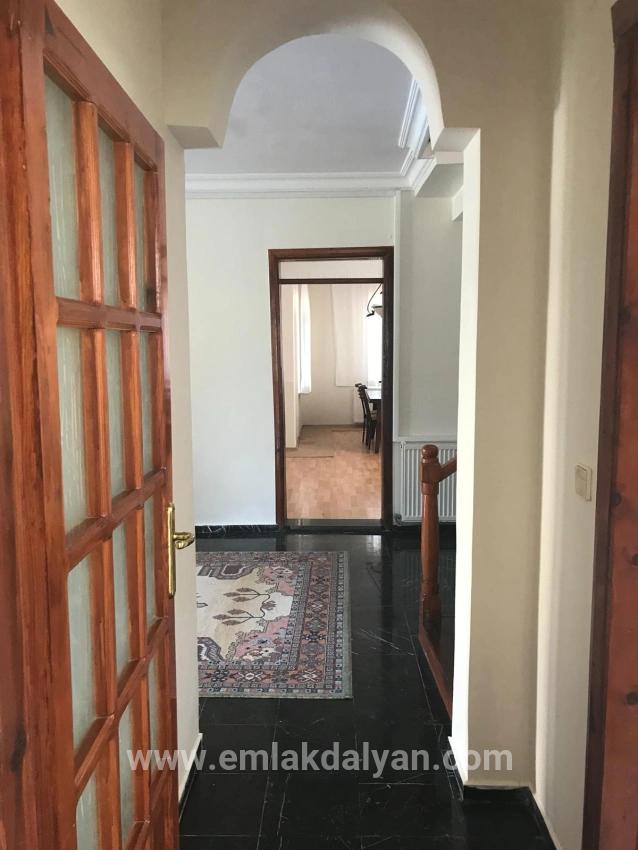 4+1-Zimmer Villa Zu verkaufen in Dalyan Bz. Ortaca - 1.000 m²