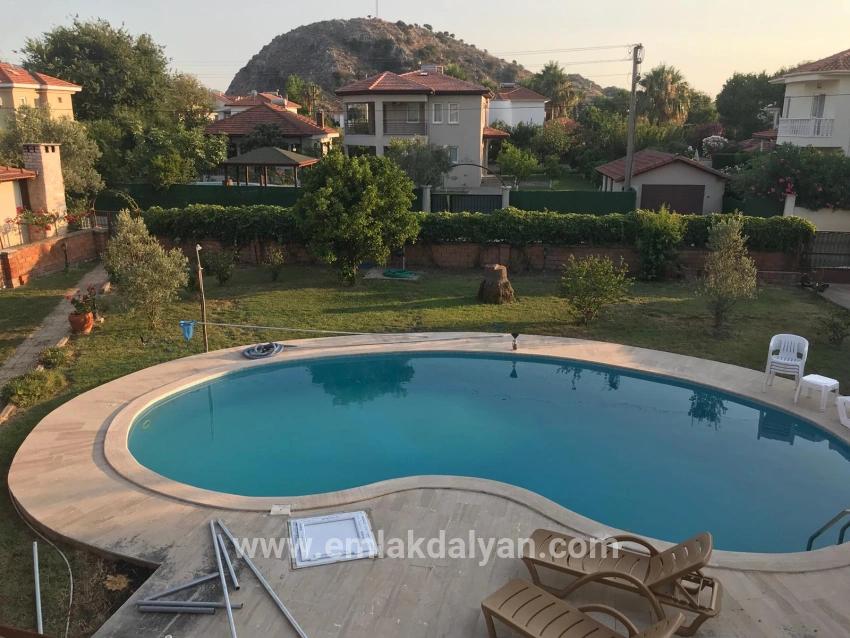 4+1-Zimmer Villa Zu verkaufen in Dalyan Bz. Ortaca - 1.000 m²
