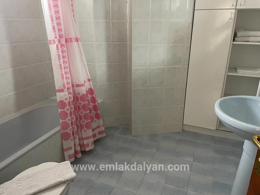 4+1-Zimmer Villa Zu verkaufen in Dalyan Bz. Ortaca - 1.000 m²