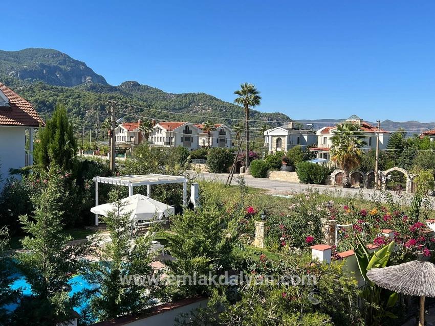 5+1-Zimmer Villa Zu verkaufen in Dalyan Bz. Ortaca - 580 m²