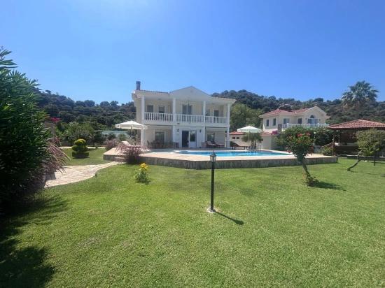 848 M² Große Villa Mit 3+1 Bädern In Dalyan Mit Blick Auf Die Königsgräber Zu Verkaufen