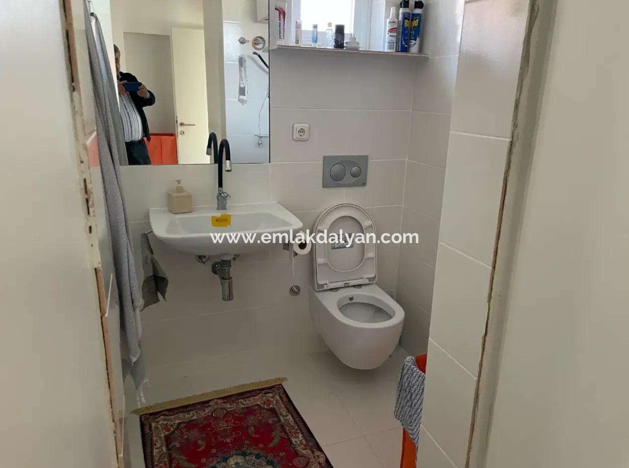 Einstöckiges Haus Zum Verkauf Auf Einem Grundstück Von 2882 M2 In Eskiköy