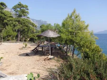 Beachfront Bungalow Zum Verkauf In Akbuk, Die Durch Das Meer Auf Einem Grundstück Von 800M2-Villa Zum Verkauf Turnalı