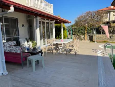 Villa Zum Verkauf In 600M2 Grundstück In Dalyan