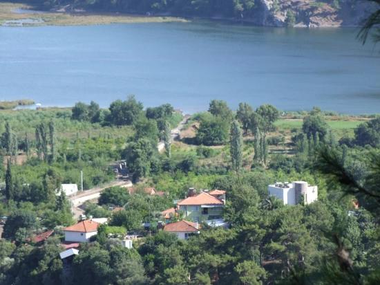 1252m2 Grundstück Zum Verkauf Mit Seeblick In Çandır