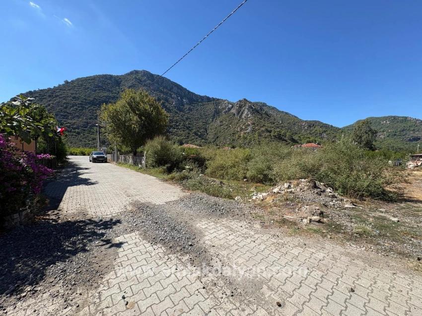 Land For sale in Mergenli Nbh. Ortaca - Housing Zoned - 998 m²