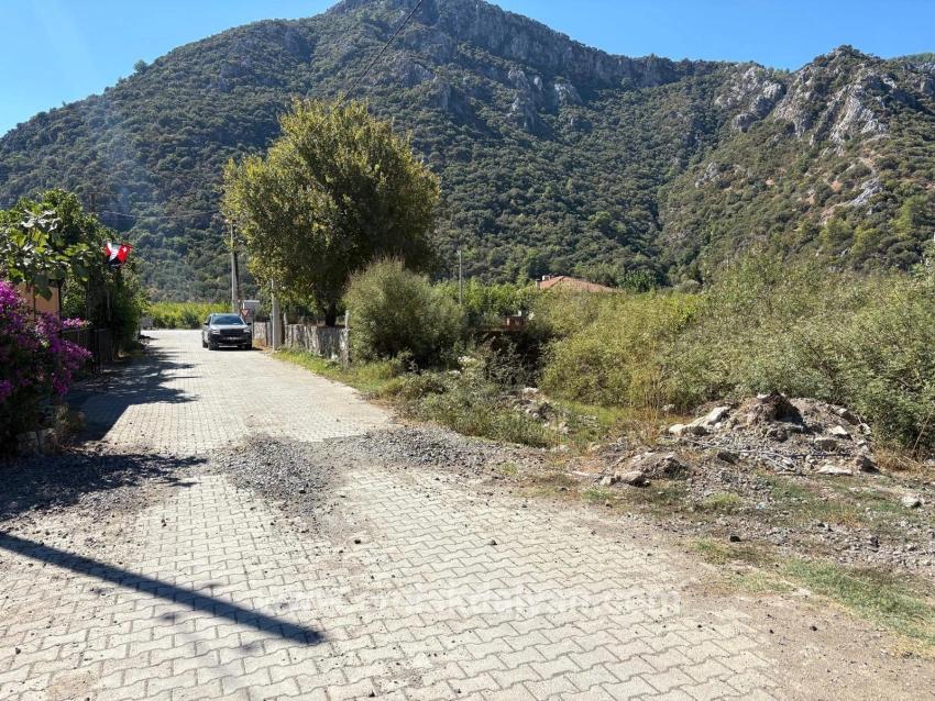 Land For sale in Mergenli Nbh. Ortaca - Housing Zoned - 998 m²