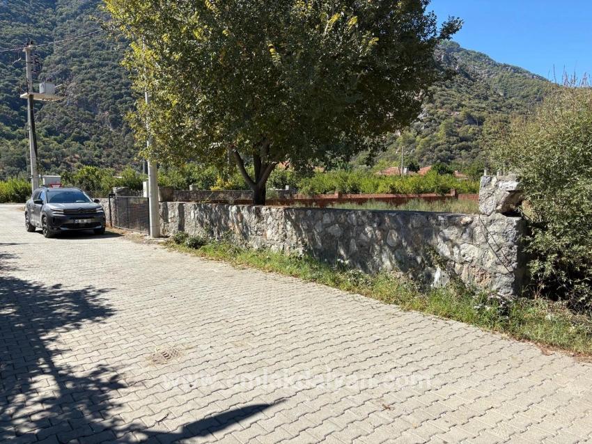 Land For sale in Mergenli Nbh. Ortaca - Housing Zoned - 998 m²