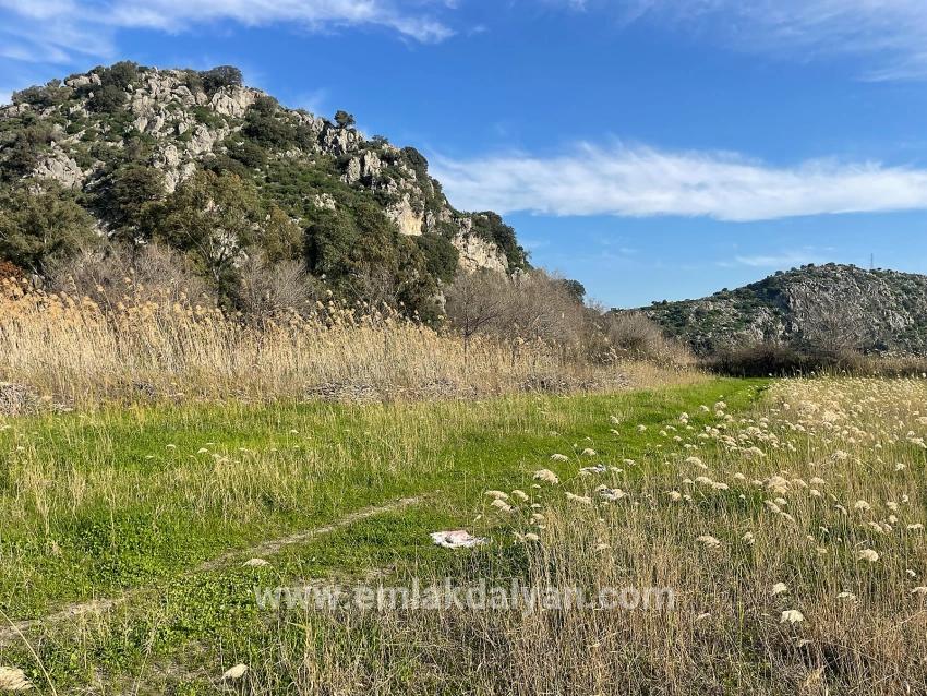 Land For sale in Dalyan Nbh. Ortaca - Housing Zoned - 6.800 m²