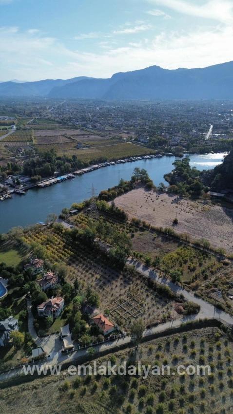 Land For sale in Çandır Nbh. Köyceğiz - Housing Zoned - 5.900 m²