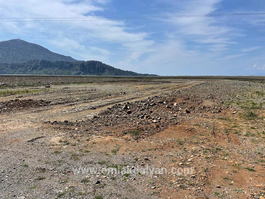Field For sale in Dalyan Nbh. Ortaca - Housing Zoned - 19.600 m²