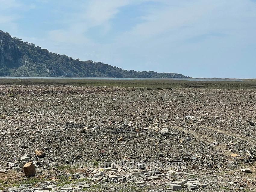 Field For sale in Dalyan Nbh. Ortaca - Housing Zoned - 19.600 m²