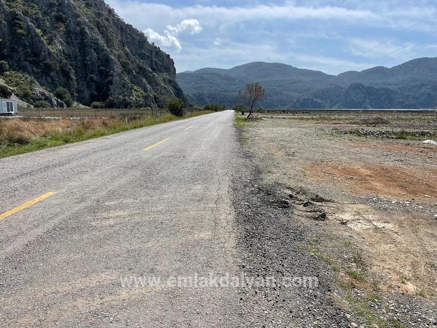 Field For sale in Dalyan Nbh. Ortaca - Housing Zoned - 19.600 m²