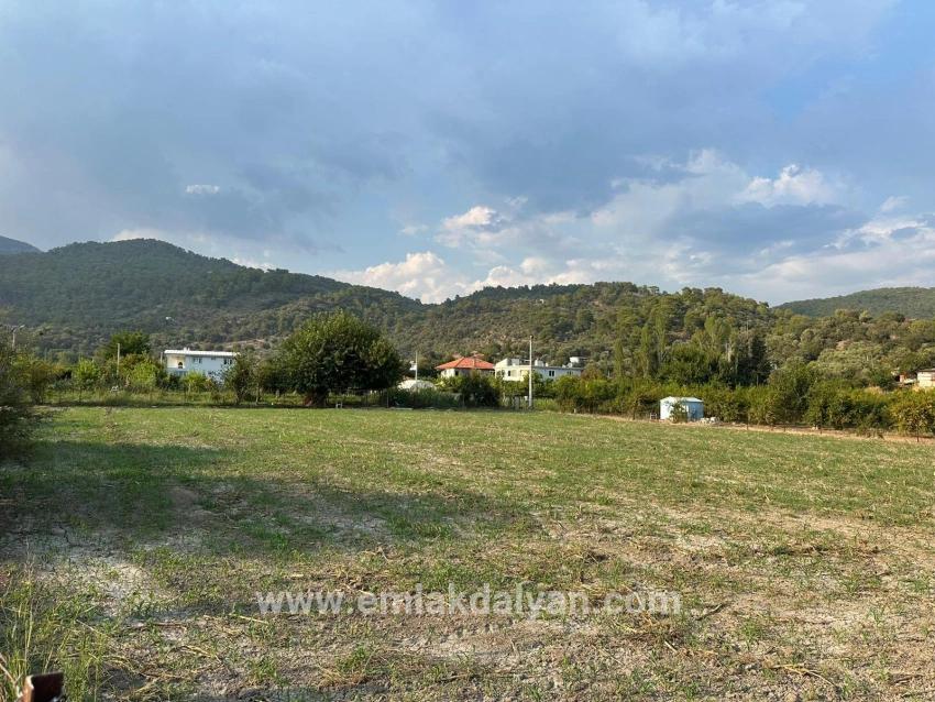 Field For sale in Çandır Nbh. Köyceğiz - Housing Zoned - 1.150 m²