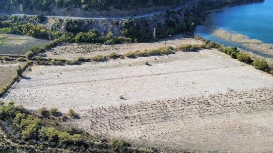 3210m2 2b Land For Sale In Çandır, Right On The Lakefront
