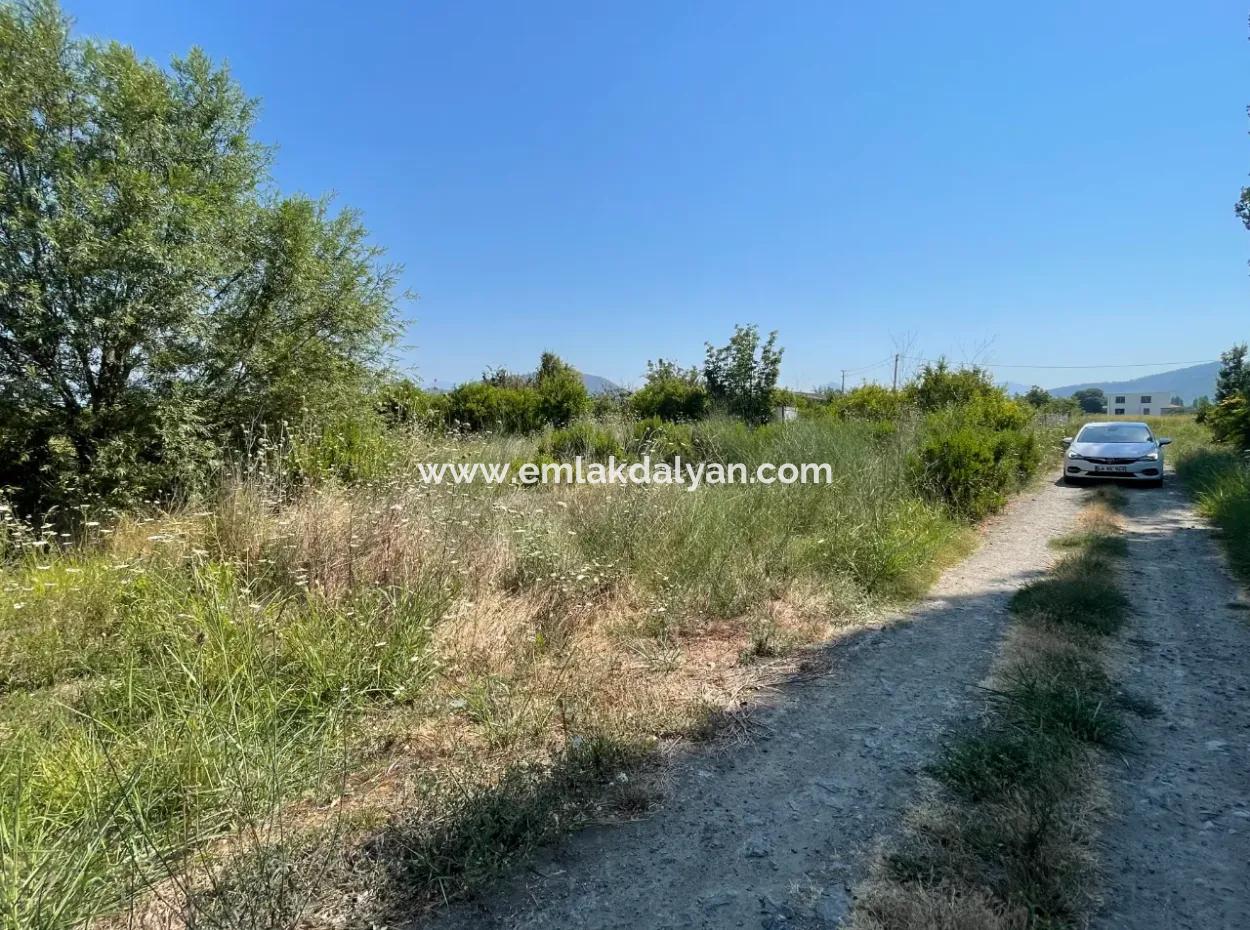 Land For Sale Of 1765 M2 In Okçular
