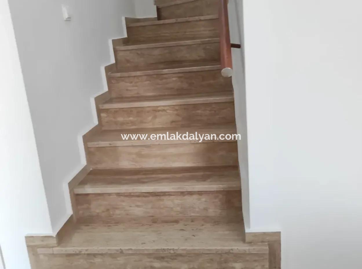 Dalyan Gülpinar'köşebaşi 545M2 Land For Sale 4 1 Villa