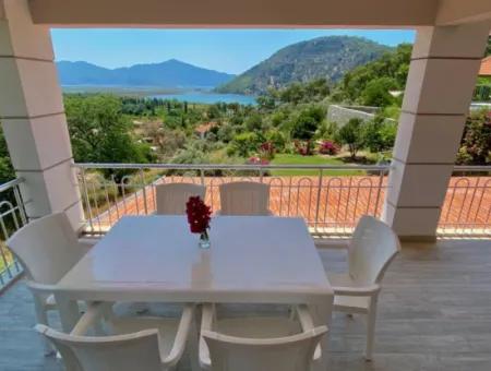 4 2 Villa Houses For Sale With Sea View In Çandır