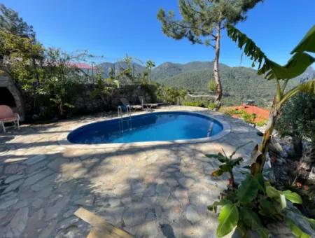 Villa For Sale In A 509M2 Plot With Sea View In Gökbel