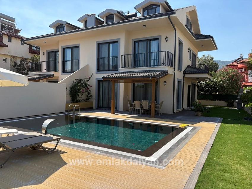 Для продажи Vip-вилла 4+1 в Dalyan Ortaca - 306 m²