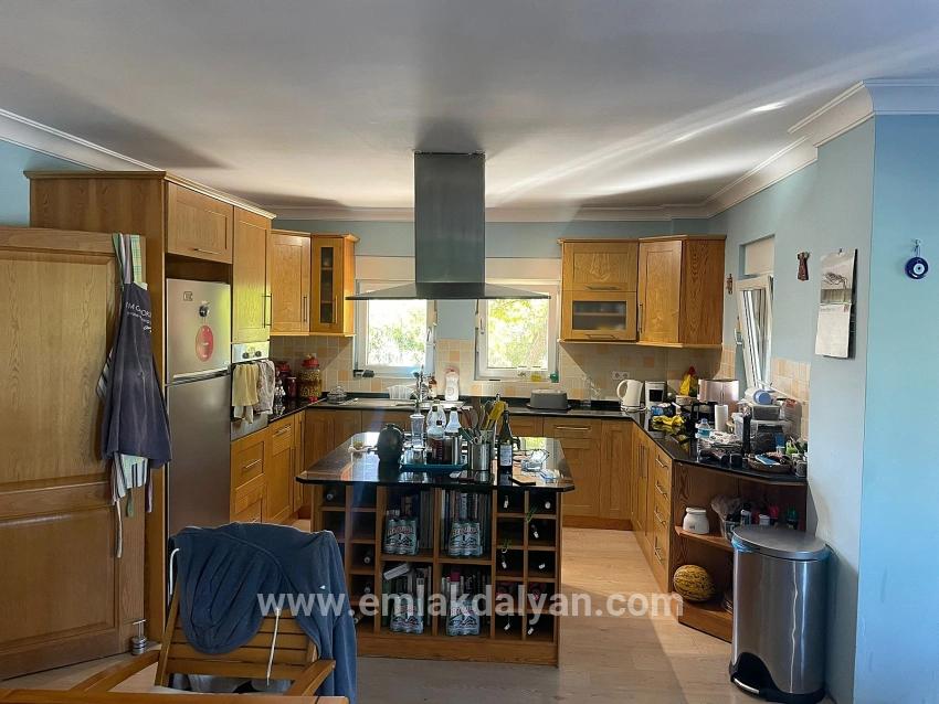 Вилла 4+2 На Продажу На Участке 6000м2 В Дальян Гюльпынар