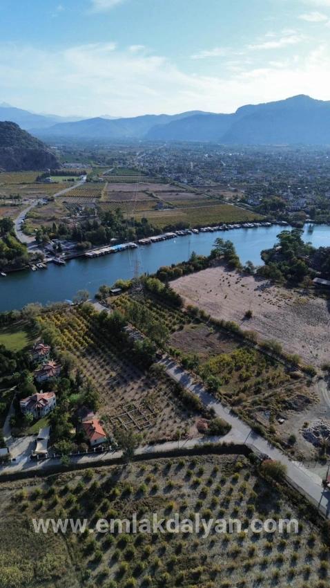 Для продажи Сюжет в Çandır Köyceğiz - Под Жилье застройку - 5.900 m²