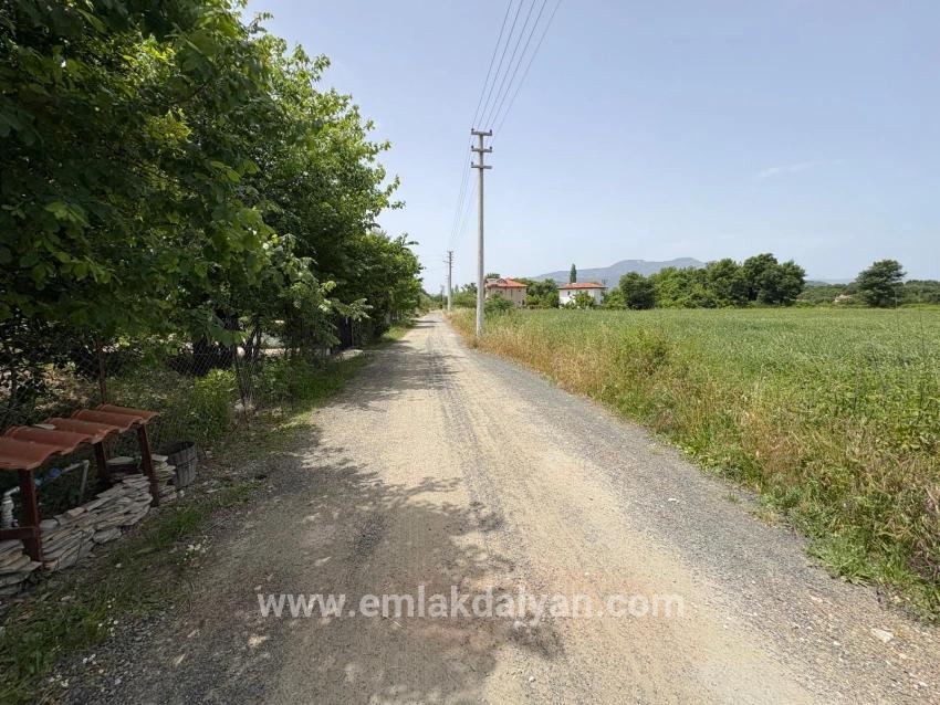 Ortaca Okçular Mah. Satılık Arsa - Konut İmar Durumlu - 2.100 m²