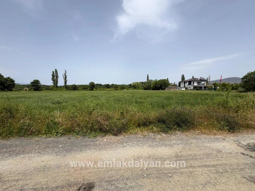 Ortaca Okçular Mah. Satılık Arsa - Konut İmar Durumlu - 2.100 m²