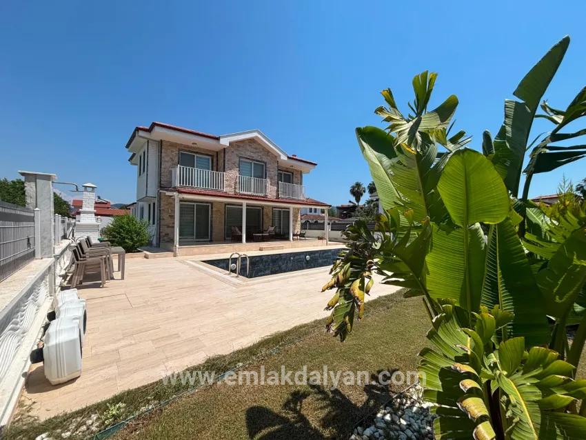 Dalyan'da 4+1 Satılık Villa