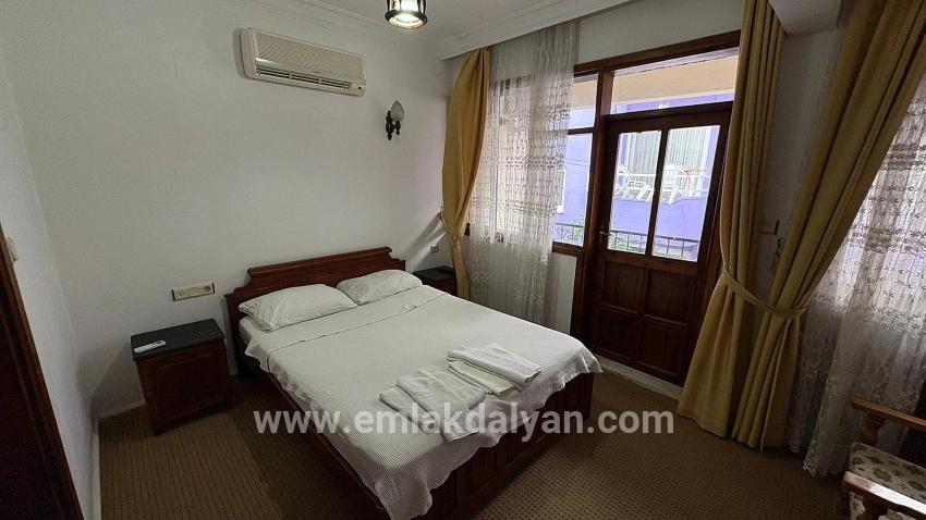 Dalyan'da 30 Odalı Kanala Yakın Satılık Otel