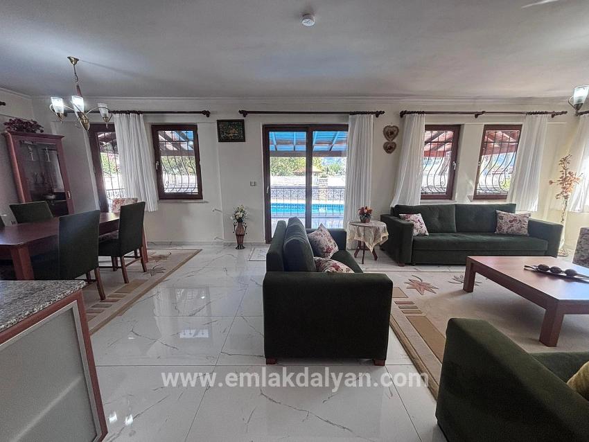 Ortaca Dalyan Mah. Satılık 5+1 Villa - 301 m²