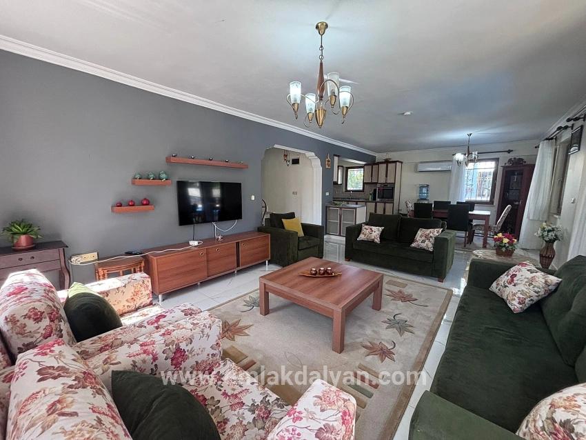 Ortaca Dalyan Mah. Satılık 5+1 Villa - 301 m²