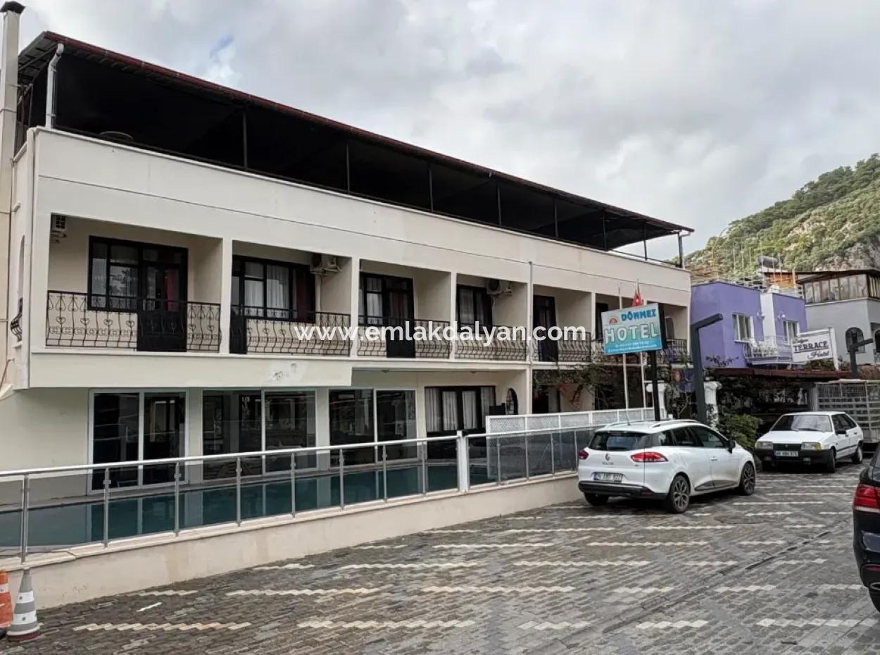 Dalyan'da 30 Odalı Kanala Yakın Satılık Otel