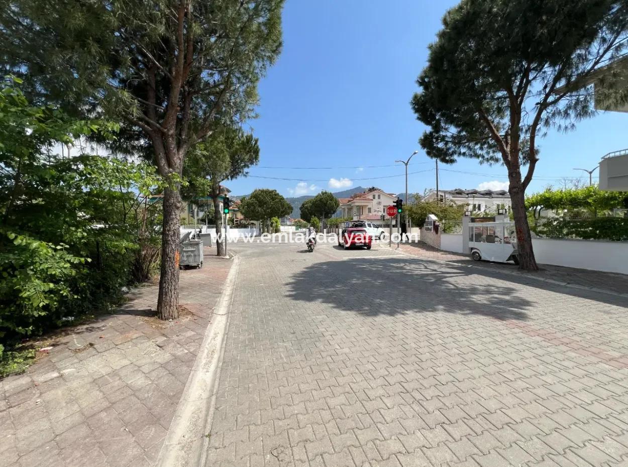 Dalyan Gülpınar'da Ana Yol Üzerinde 916M2 Ticari Ve Konut İmarlı Satılık Arsa