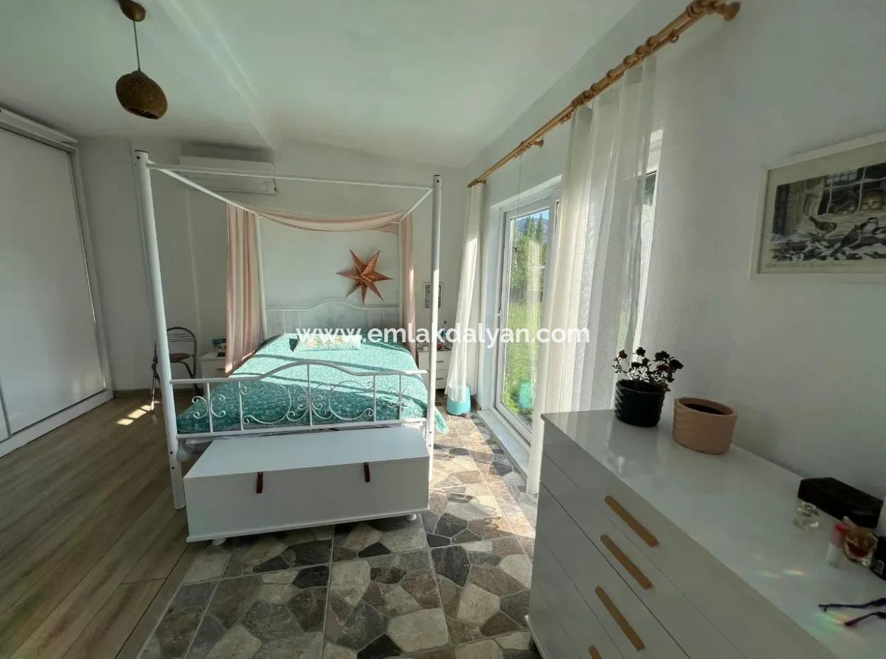 Eskiköy'de 1000M2 Arsa İçerisinde 2+1 Satılık Müstakil Evi