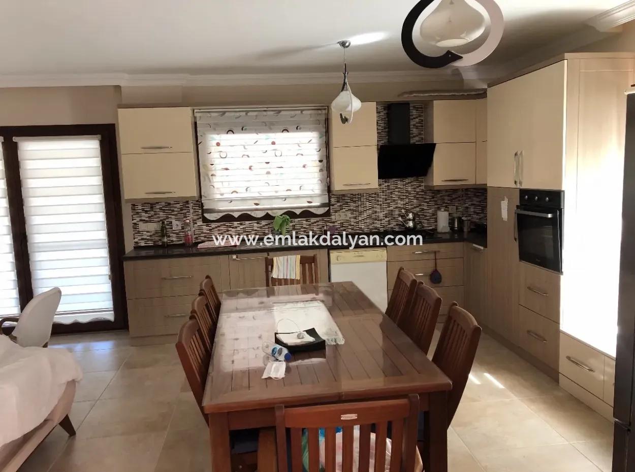 Dalyan'da 575M2 Arsa İçinde 4+1 Satılık Villa